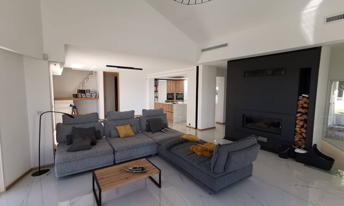 La Colle-sur-Loup House | Villa with breathtaking view of Saint Paul de Vence