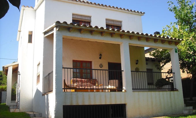 Roda de Bara Ski Chalet | Villa with garden in Costa Daurada