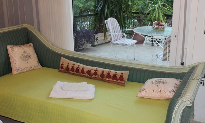 Varkiza Apartment | villa with garden