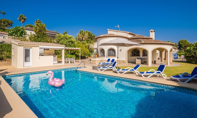Javea Villa | Villa with heated pool, jacuzzi, sea view, outdoor kitchen, free WIFI