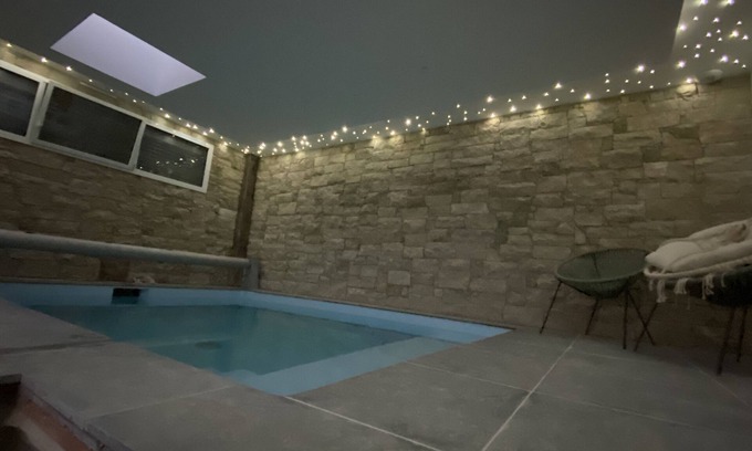 Plouhinec Villa | Villa with indoor pool, close to beaches