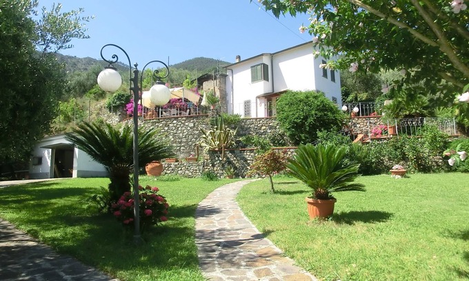 Cinque Terre Villa | Villa with large garden and splendid sea view. Parking space and free Wi-Fi