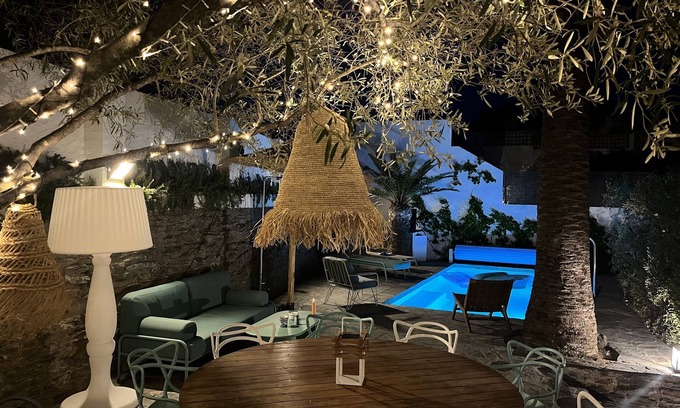 Cadaques Villa | Villa with Mediterranean garden and heated pool in Cadaqués
