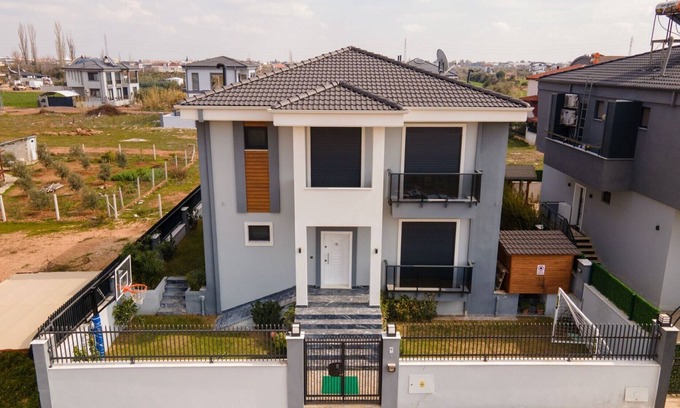 Dosemealti Villa | Villa with Pool, Garden and Terrace in Antalya