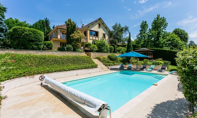 Sarlat-la-Caneda Villa | Villa with private heated pool in Sarlat