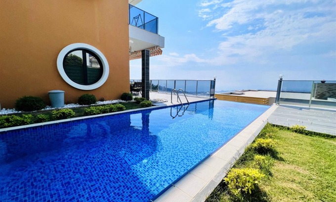 Kargicak Villa | Villa With Private Pool and Terrace in Alanya