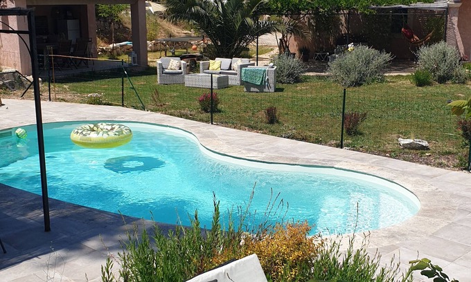 Fuveau House | Villa with private pool, quiet location