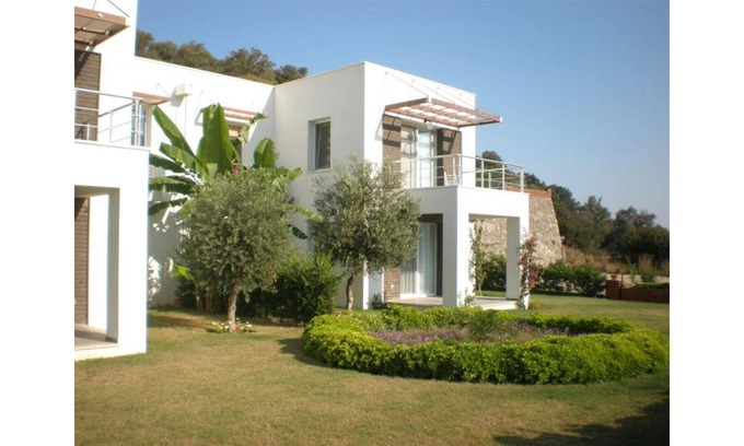 Koyunbaba Villa | Villa with Sea Views, 5 minute walk to Sea