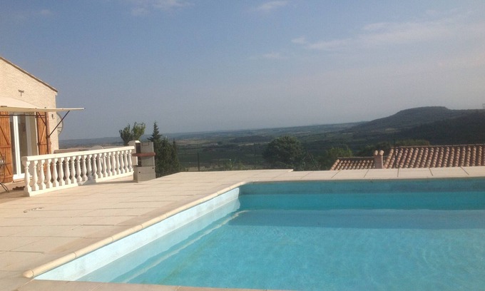 Peret Villa | Villa with stunning Views,10x5 private pool, Quiet location, WIFI,large terrace.