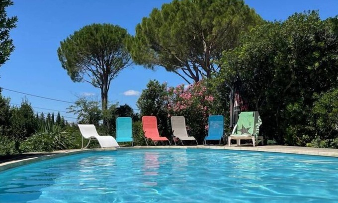 Vers-Pont-du-Gard Villa | Villa with swimming pool. Near Pont du Gard, Uzès.