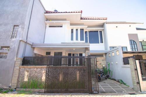 Ngaglik Villa | Villa WS by Masterpiecevilla