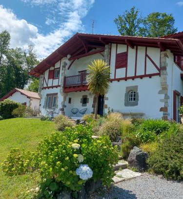 Espelette Bed & Breakfast | VILLA XARAN ERDIAN Chambres d'hôtes