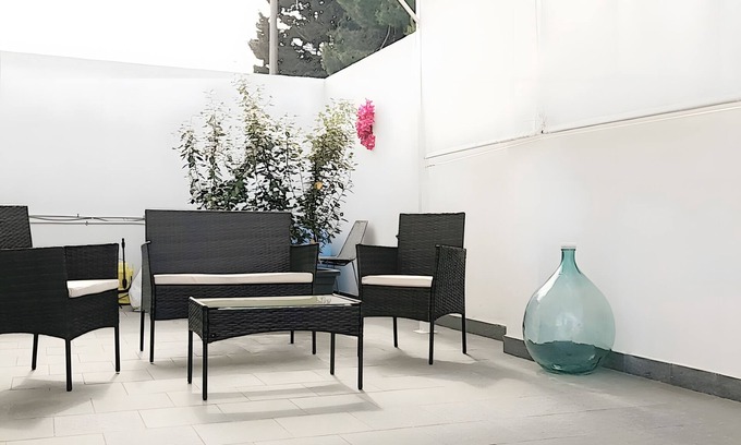 Municipio 5 House | Villa XI: the sea just steps away!