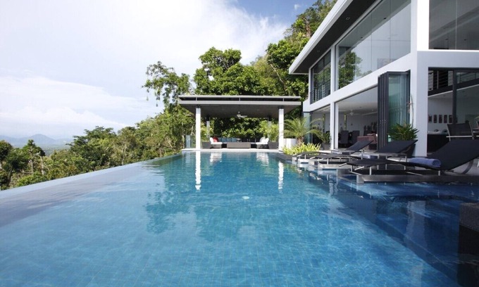 Cherngtalay Villa | Villa Zamani ultra-elite vacation homes for rent.