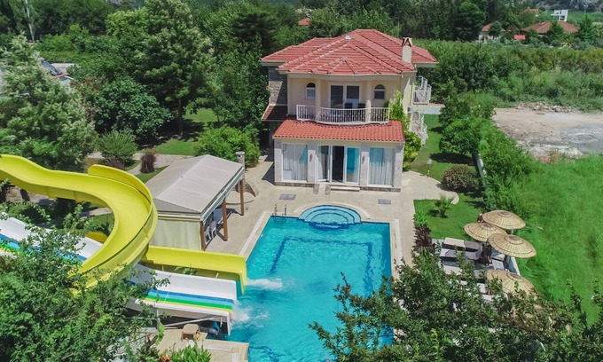 Dalyan Villa | VILLA ZEZE 7 ROOMS 14 SLEEPS PRIVATE WATERSLIDES