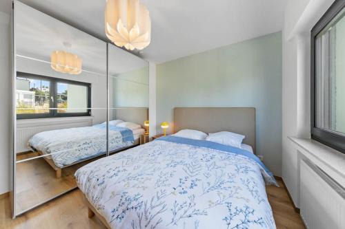 Roeser Apartment | Villa66 Private bedroom 5 - Shared Kitchen