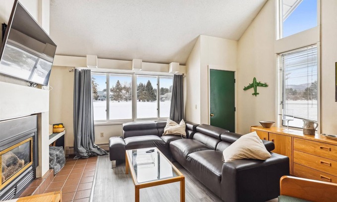 Stowe Area Condo | Village Green 10F: 2 br, gas fireplace, resort amenities!