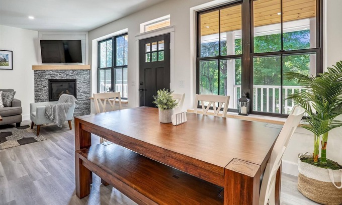 Stowe Area House | Village Hilltop: 3 br, fireplace, a/c, walkable to Village!