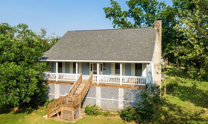 Oriental House | Village Home located in the Village this home exudes Old Oriental charm