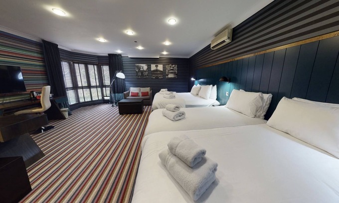 Swindon Hotel | Village Hotel Swindon