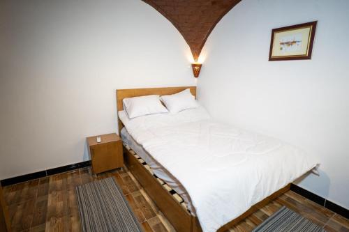 Luxor Apartment | village house