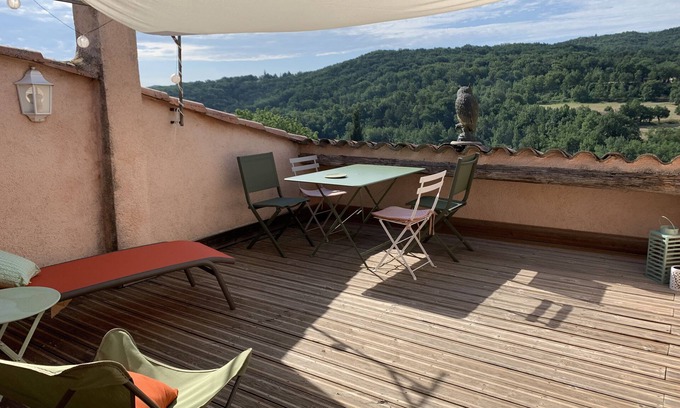 Niozelles House | Village house in Provence with lovely 2-bedroom roof terrace