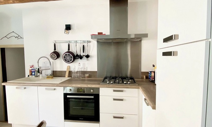 Ribeyret House | Village house in Ribeyret WIFI Quiet Comfort