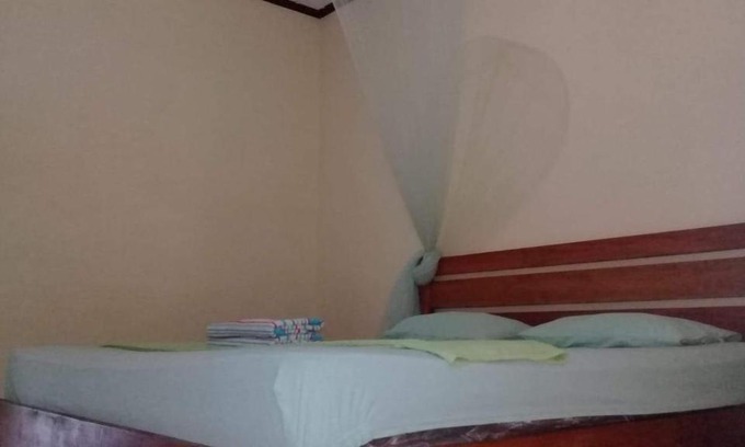 Bukit Lawang House | Village Inn & Guest House