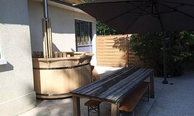 Bar-sur-Aube House | Village of Champagne * - La Taniere 10 people