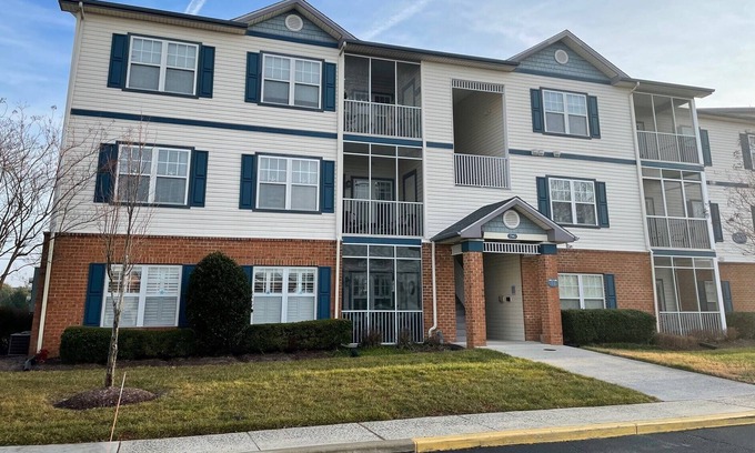 Villages of Five Points Condo | Village of Five Points, pet friendly condo!