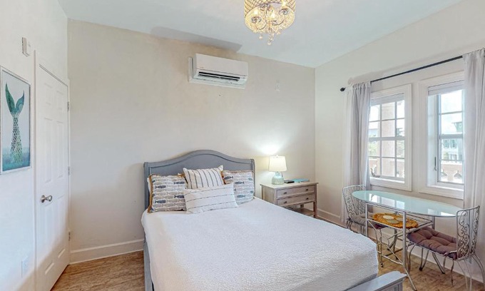 Seacrest Beach Hotel | Village of South Walton B247