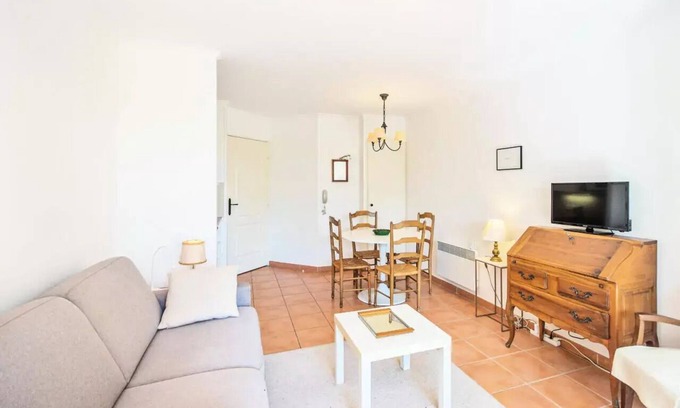Pont Royal Apartment | Village Pont Royal in Provence - maeva Home - Studio Selection (4 people)