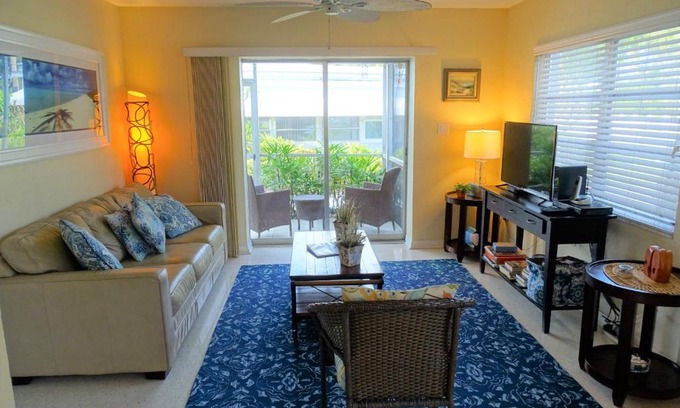 Siesta Key Village House | Village West Unit 101- Close to Beach and Siesta Village