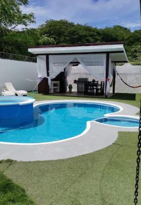 Coco Villa | VillaLore piscina exclusiva BBQ AC max 11 personas 5min playas