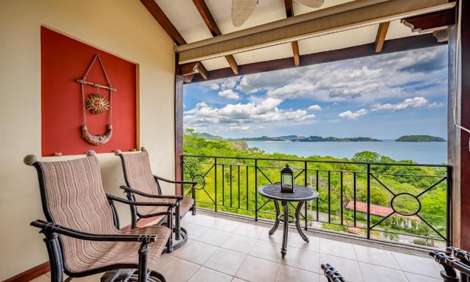 Potrero Apartment | Villas Catalina 7