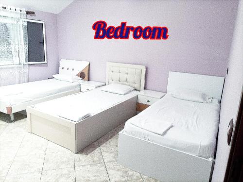 Xhafzotaj Villa | Villas Maria for rent feeling Home