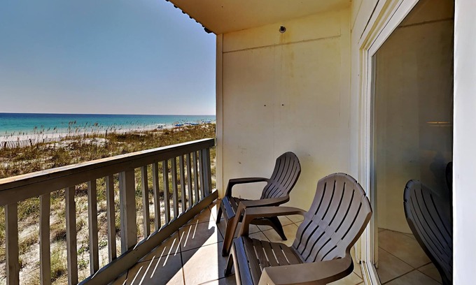 Pensacola Beach Condo | Villas on the Gulf #N1