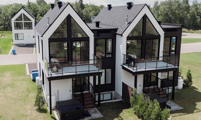 Beaupre Ski Chalet | Villas Perspective Amandine Spa and Mountain