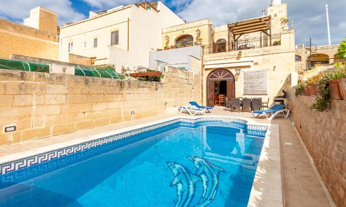 San Lawrenz House | Villayana Gozitan Farmhouse with pool - Happy Rentals