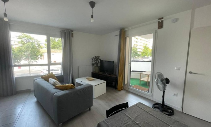 Villejuif Apartment | Villejuif - Proche de Paris - 2 Pièces de 39m2 Avec Balcon