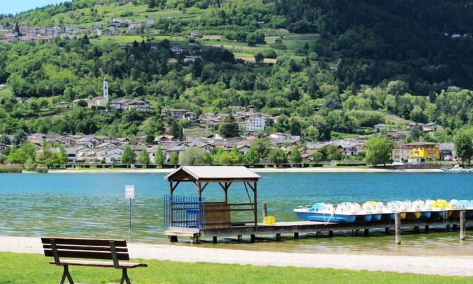 Calceranica al Lago House | Villetta ai Pini by Interhome