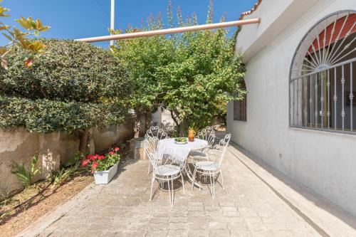 Torre Colimena House | Villetta Esmeralda by BarbarHouse