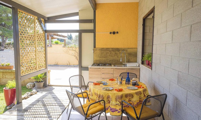 Torre dell'Orso House | Villetta Grazia With Garden, Melendugno, Italy