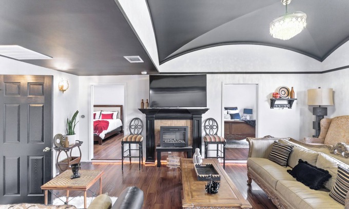 Brushy Creek House | Vincent's Luxury stay- 3-bedroom house in Cedar Park. Private secluded area.