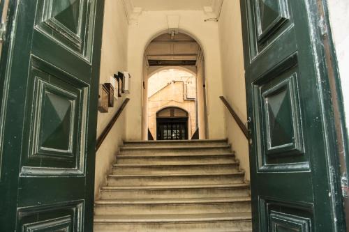 Valletta Apartment | Vincenti Strait Street Suite