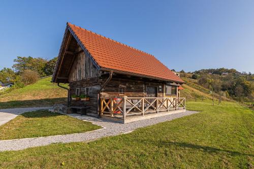 Bostanj House | Vineyard Cottage Grajska Kašča - Happy Rentals