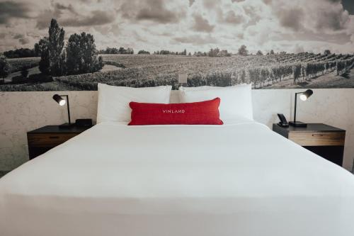 Solvang Hotel | Vinland Hotel and Lounge