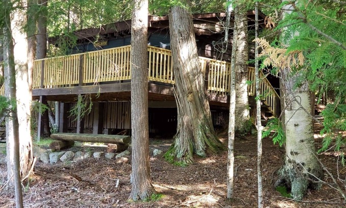 Saranac Lake Cabin | Vintage Adirondack Cabin Saranac Lake - pet friendly