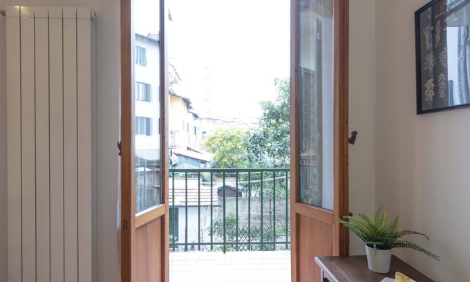 Careggi Rifredi Apartment | Vintage Apartment in Florence
