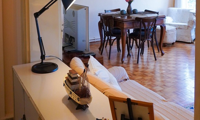 Adalar Apartment | Vintage Retreat in the Heart of Heybeliada